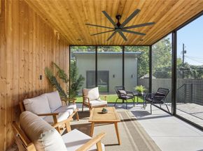 2007 E 2nd ST, Austin TX 78702