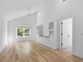 2007 E 2nd ST, Austin TX 78702
