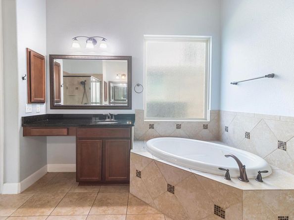 2713 Windy Vane DR, Pflugerville TX 78660