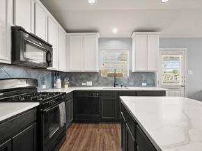 505 Aqua Bell CV, Leander TX 78641