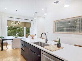 410 W Alpine RD 7, Austin TX 78704