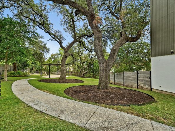410 W Alpine RD 7, Austin TX 78704