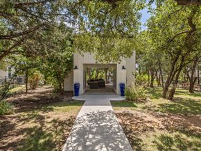 12001 Vista Parke DR 1402, Austin TX 78726