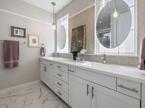 12001 Vista Parke DR 1402, Austin TX 78726