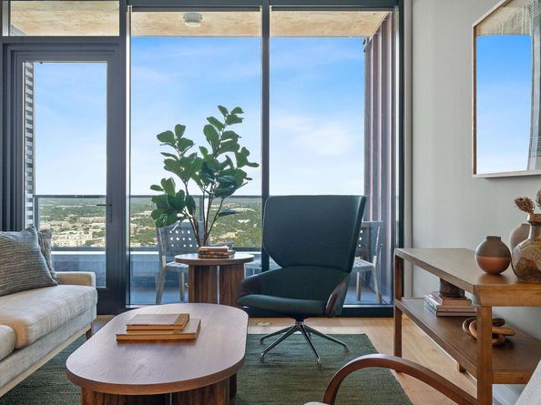 84 East Ave 3705, Austin TX 78701
