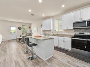 82 Snowy Plover LN, Leander TX 78641