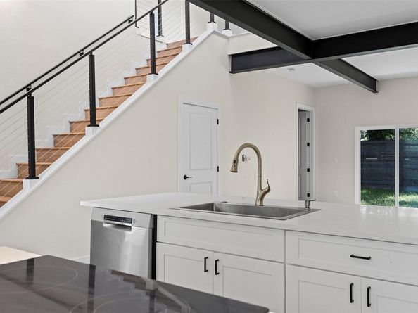 3613 Munson ST, Austin TX 78721