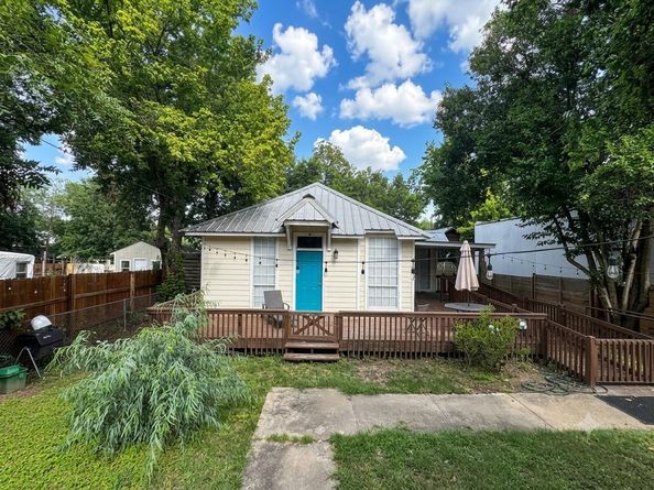 2213 S 3rd ST, Austin TX 78704