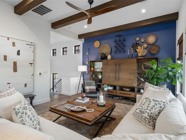 211 Honey Creek #6 CT, Austin TX 78738