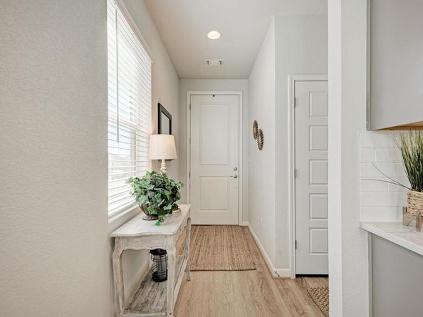 125 Wagon Spoke WAY, Liberty Hill TX 78642