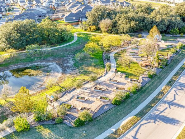 125 Wagon Spoke WAY, Liberty Hill TX 78642