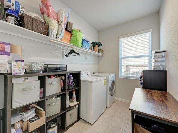 125 Wagon Spoke WAY, Liberty Hill TX 78642