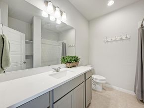 125 Wagon Spoke WAY, Liberty Hill TX 78642