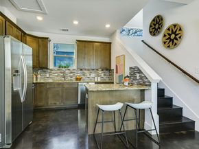 1302 Delano ST B, Austin TX 78721