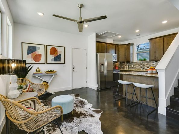 1302 Delano ST B, Austin TX 78721