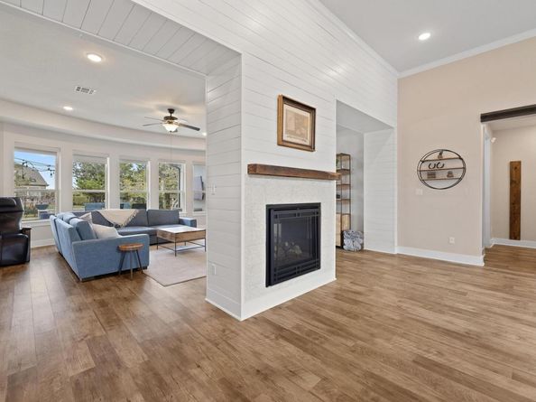 1924 Portobello RD, Leander TX 78641