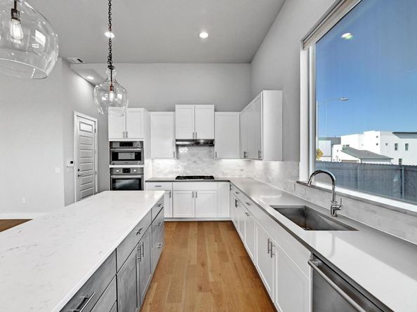 7200 Cordoba DR, Austin TX 78724