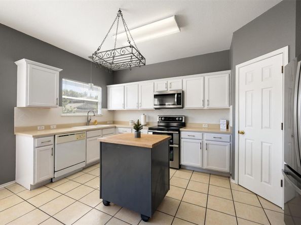 9401 Brandts Wood ST, Austin TX 78744