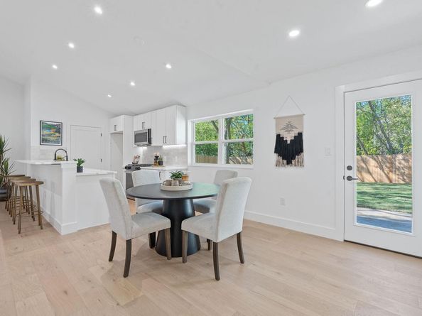 8414 Briarwood LN, Austin TX 78757