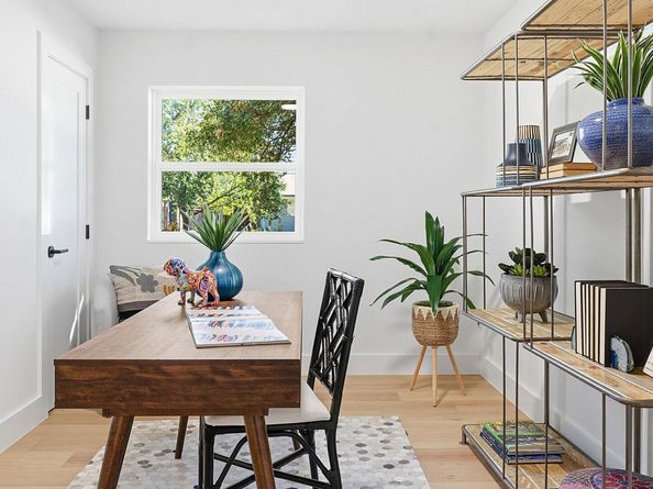 8414 Briarwood LN, Austin TX 78757