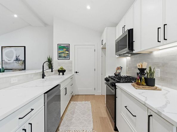 8414 Briarwood LN, Austin TX 78757