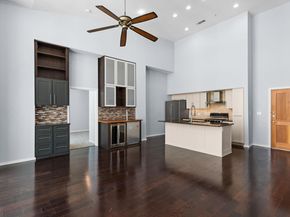1600 Barton Springs Rd RD 4602, Austin TX 78704