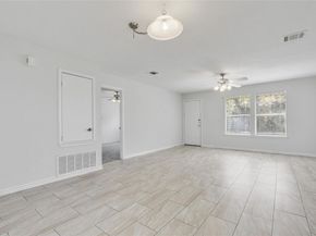 7207 Thannas WAY, Austin TX 78744