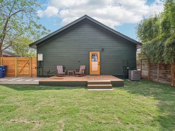 2312 Canterbury St #A, Austin TX 78702