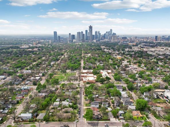 2312 Canterbury St #A, Austin TX 78702