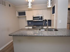 8888 Tallwood DR 2109, Austin TX 78759