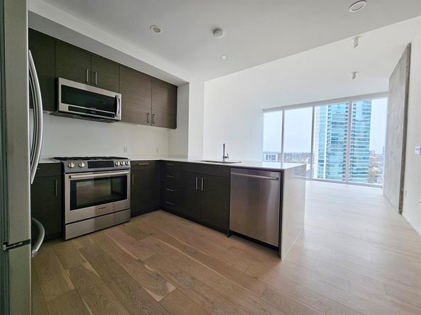 301 West Ave 1603, Austin TX 78701