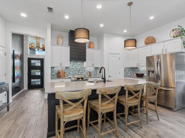 9905 Dalliance LN, Manor TX 78653