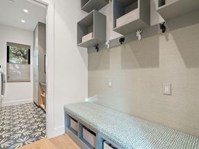 2300 Barton Creek BLVD 4, Austin TX 78735