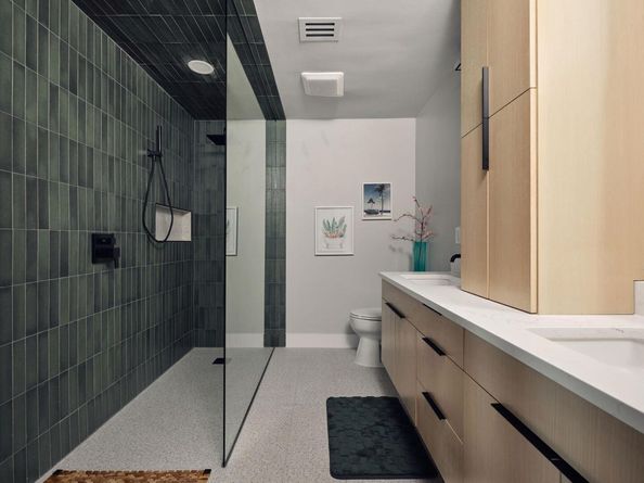 8704 Balcones Club DR, Austin TX 78750