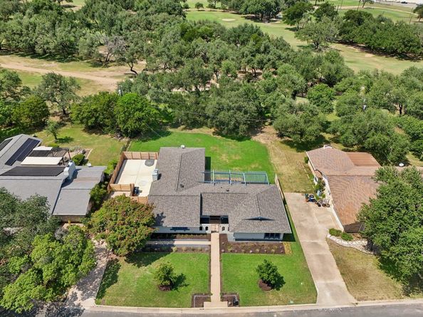 8704 Balcones Club DR, Austin TX 78750