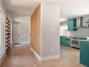 8704 Balcones Club DR, Austin TX 78750
