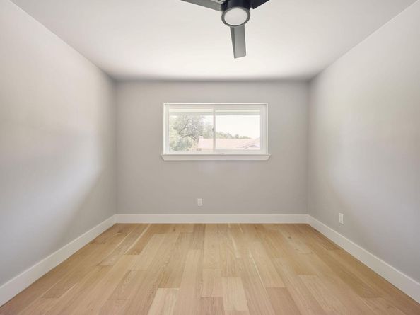 8704 Balcones Club DR, Austin TX 78750