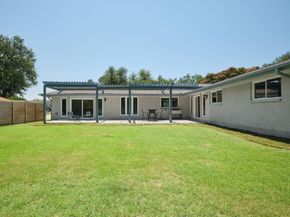 8704 Balcones Club DR, Austin TX 78750