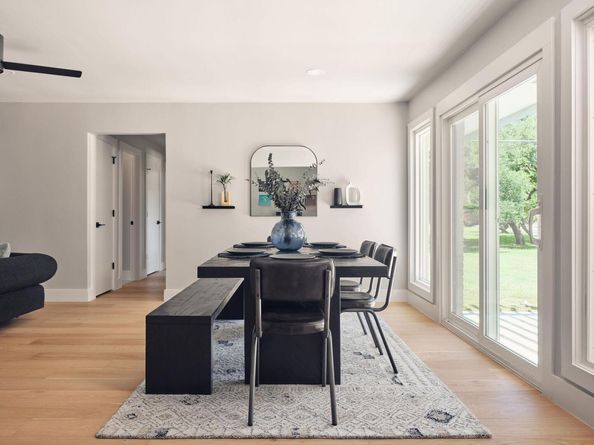 8704 Balcones Club DR, Austin TX 78750