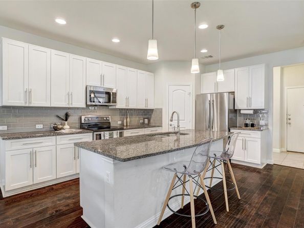 10600 Tramonto DR 9, Austin TX 78748