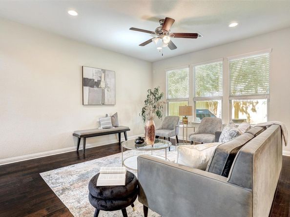 10600 Tramonto DR 9, Austin TX 78748