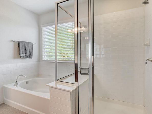 10600 Tramonto DR 9, Austin TX 78748