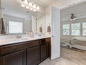 10600 Tramonto DR 9, Austin TX 78748
