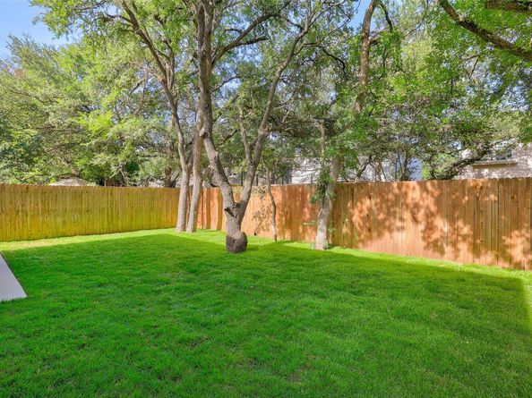 10600 Tramonto DR 9, Austin TX 78748