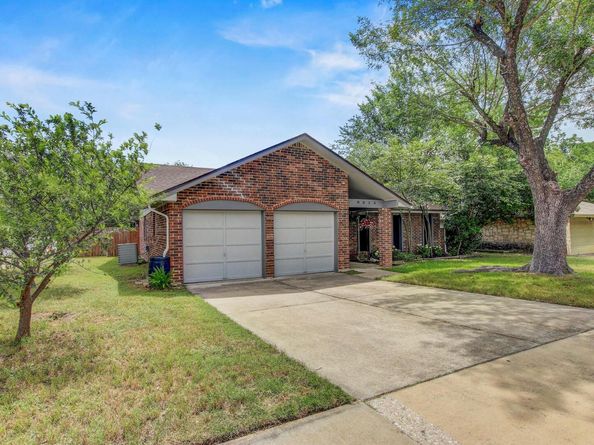 9913 Oak Hollow DR, Austin TX 78758