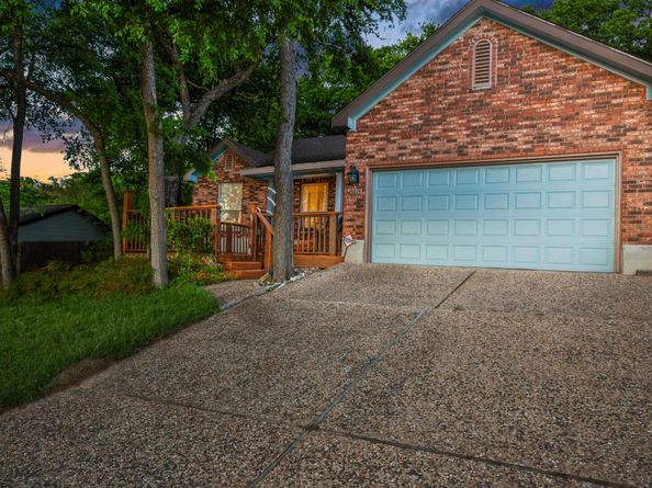 3015 Sunridge DR, Austin TX 78741