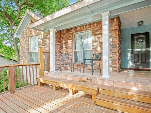 3015 Sunridge DR, Austin TX 78741