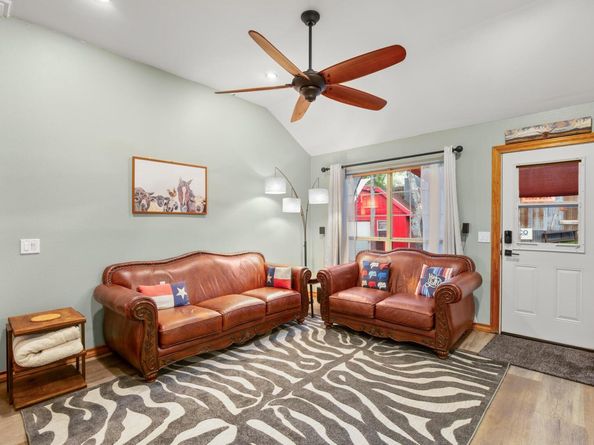 3015 Sunridge DR, Austin TX 78741