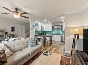 2500 Steck Ave 22, Austin TX 78757