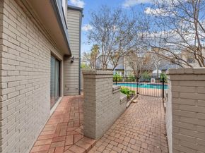 2500 Steck Ave 22, Austin TX 78757